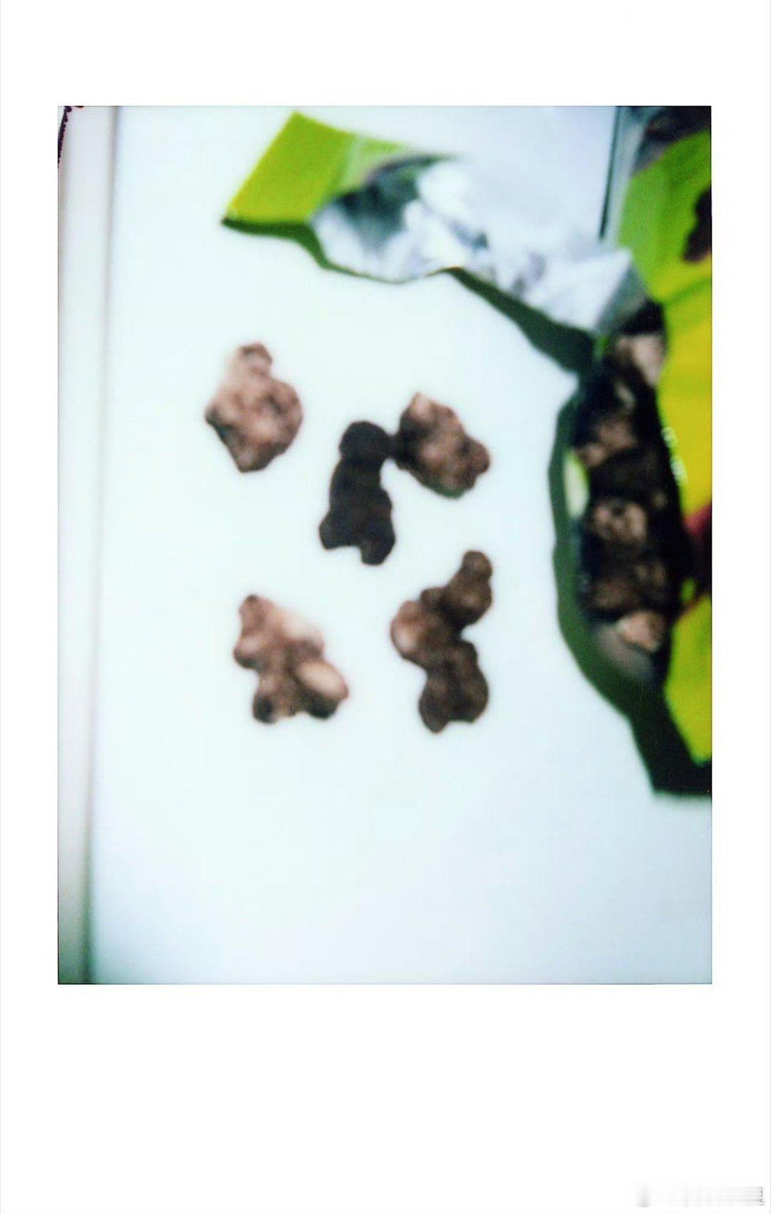 华晨宇芭莎男士6月刊封面预告下一站华晨宇 第五次登封《芭莎男士》，六月刊预告正式