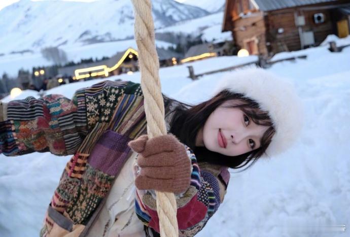 雪地里的卫枝每次都美晕我 ​​​