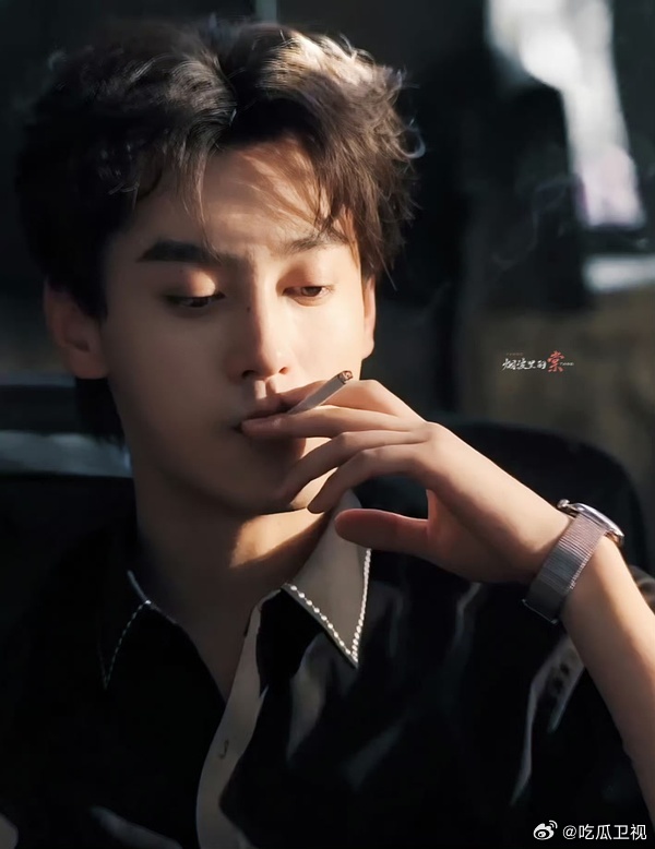 田栩宁怎么样？97年的山东人，精修图很帅，目前是环大陆爆剧的二番男主 ​​​