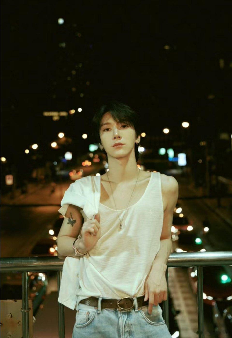 #李永钦摔下升降台#SBS，又是你！！怎么你和司马艺人应激呀？[怒骂]Wendy