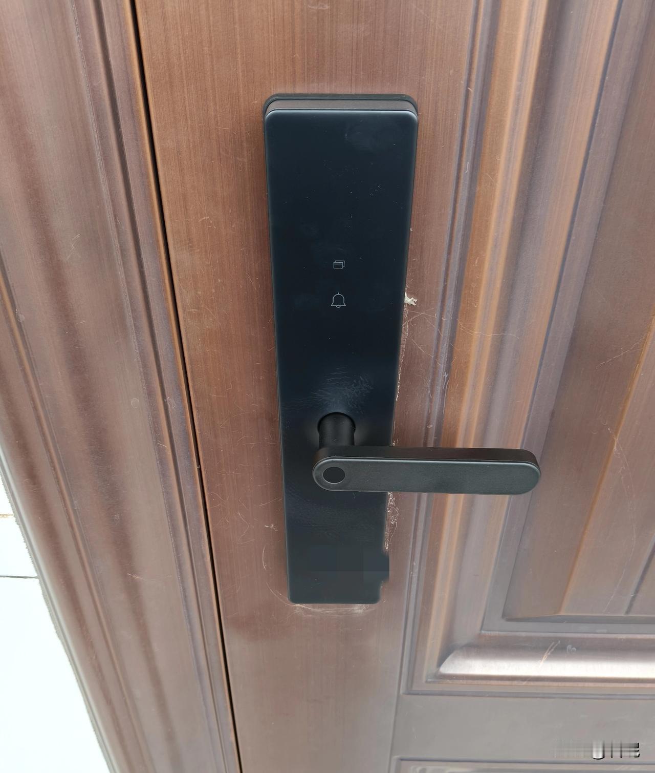 经过我九九八十一次忘记带钥匙后，终于迎来指纹门锁，出行小毛驴也是手机蓝牙解锁，实