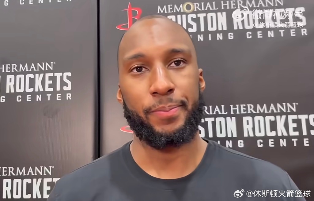 奥科吉今日赛前接受记者采访谈到出场时间表示：“每天都保持同样的状态，无论遇到什么