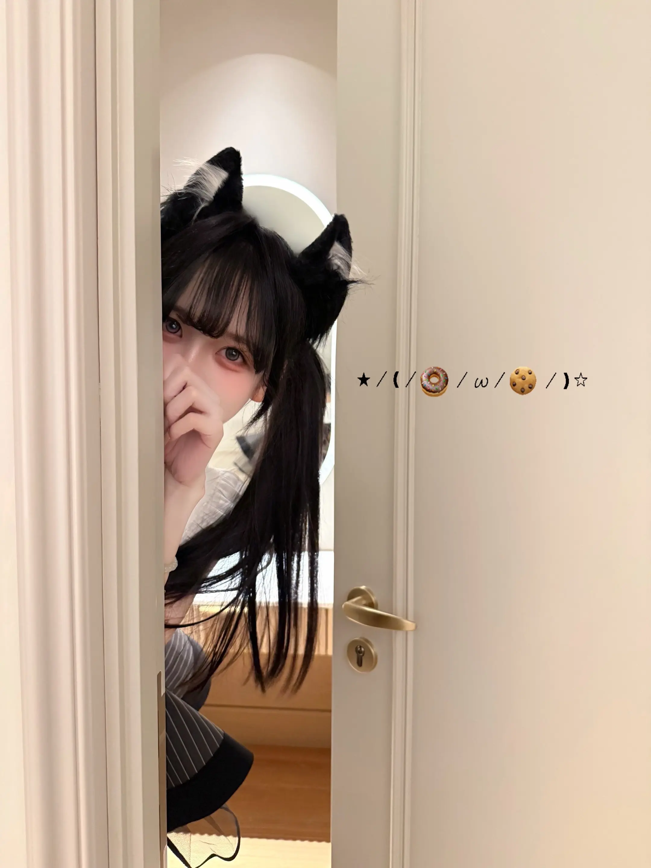 (՞_  ̫ _՞)ᐝ。
