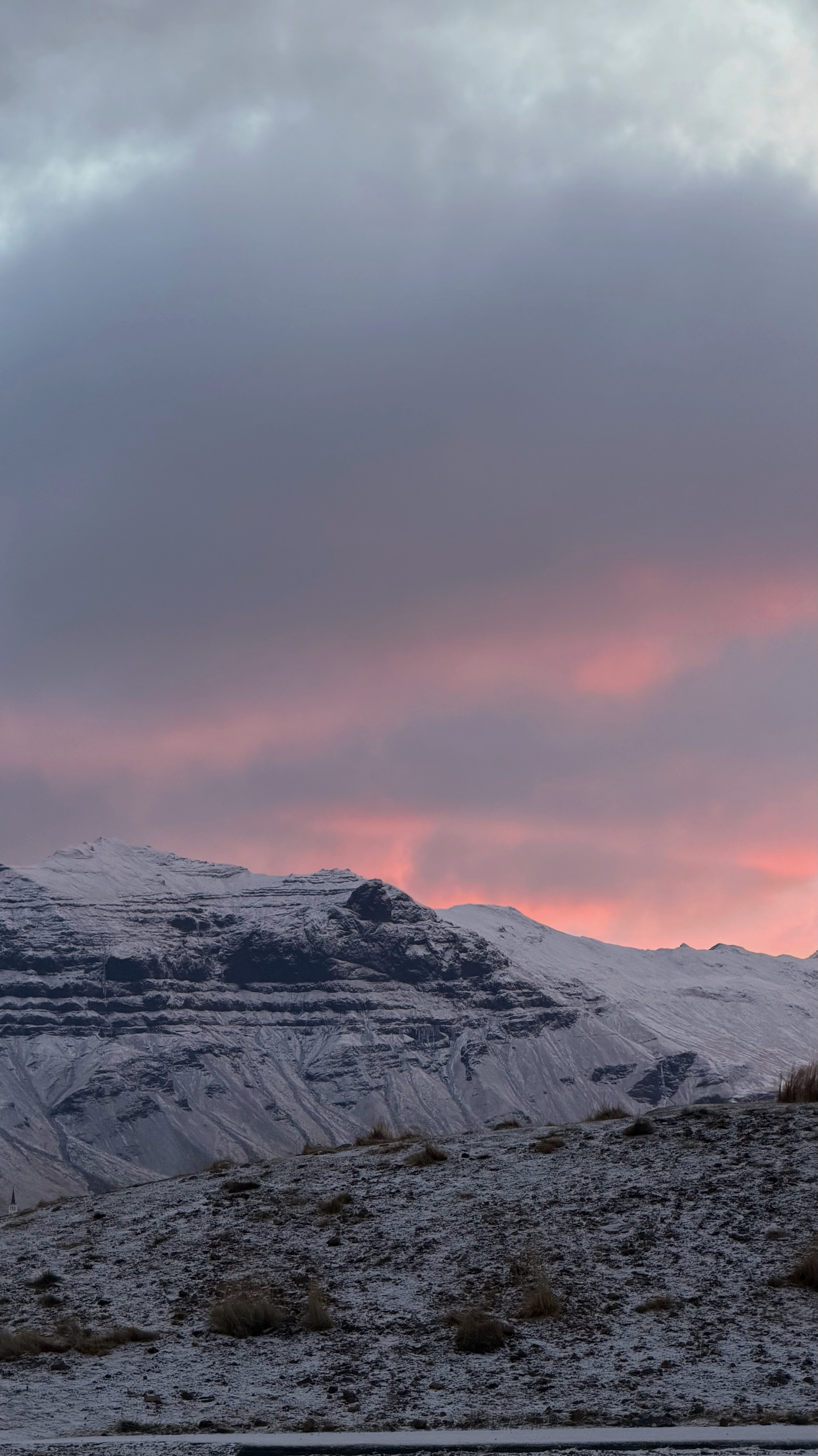 世界尽头的冰岛🇮🇸后劲挺大，早起就能见到这样的风景，这谁能受得了。你想拿来当