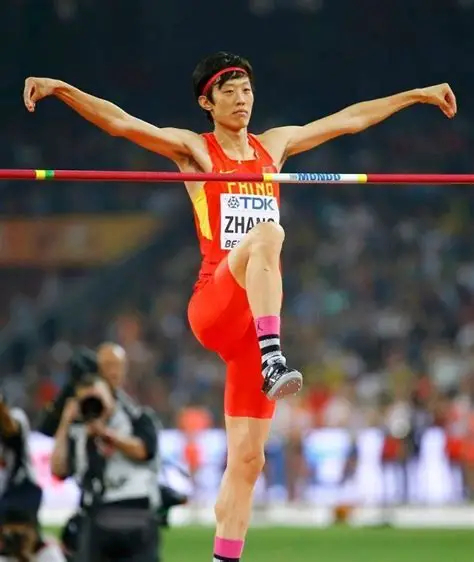 赵樱子因姓张1米9男生而不拍戏第一反应是张国伟但他一米九的时代已经是很久之前了