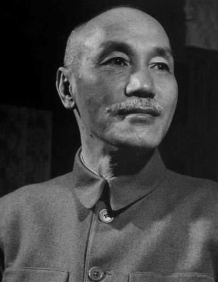 蒋介石与美国纠缠几十年，既可悲又可笑的是，美国人对他的批评和痛骂，从来就没有停歇