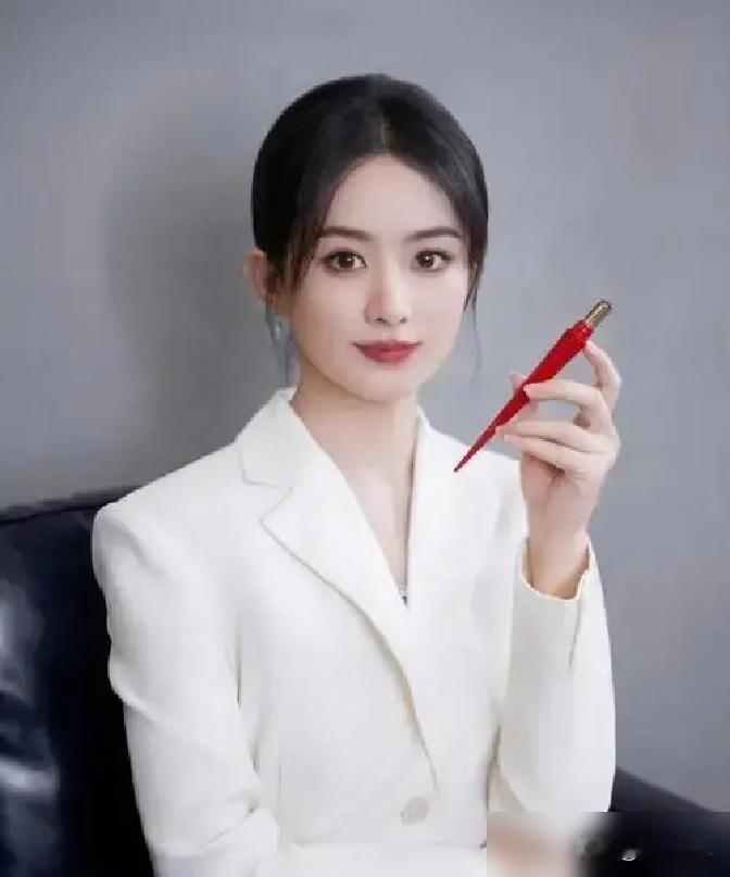 三个月宋佳传闻说翻篇就翻篇，正午这选角跟地产商跳价似的，刺激得我差点以为点进了中