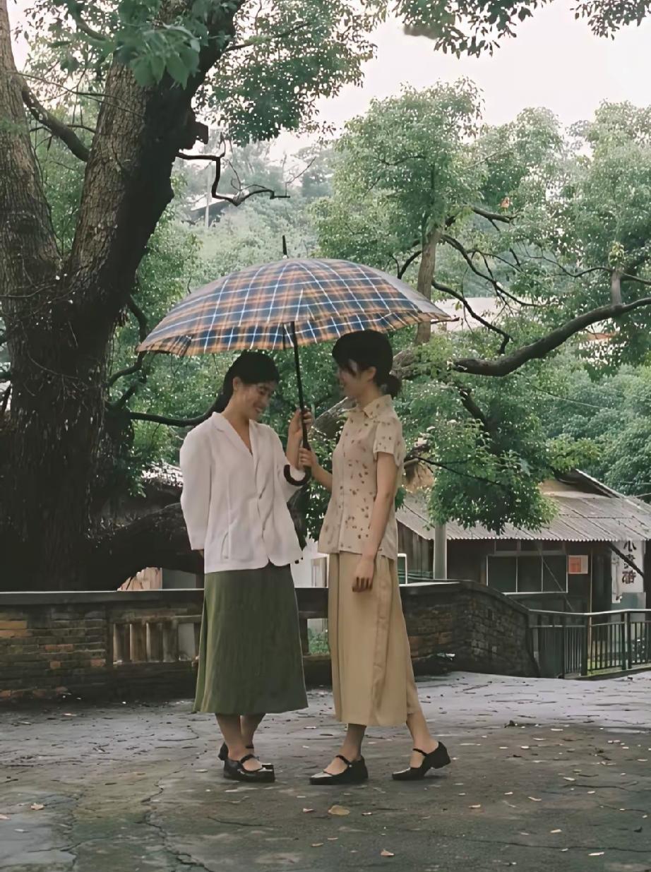 一桩几十年前的娃娃亲，藏着最真实的人情冷暖。在老一辈的农村岁月里，很多缘分不由自