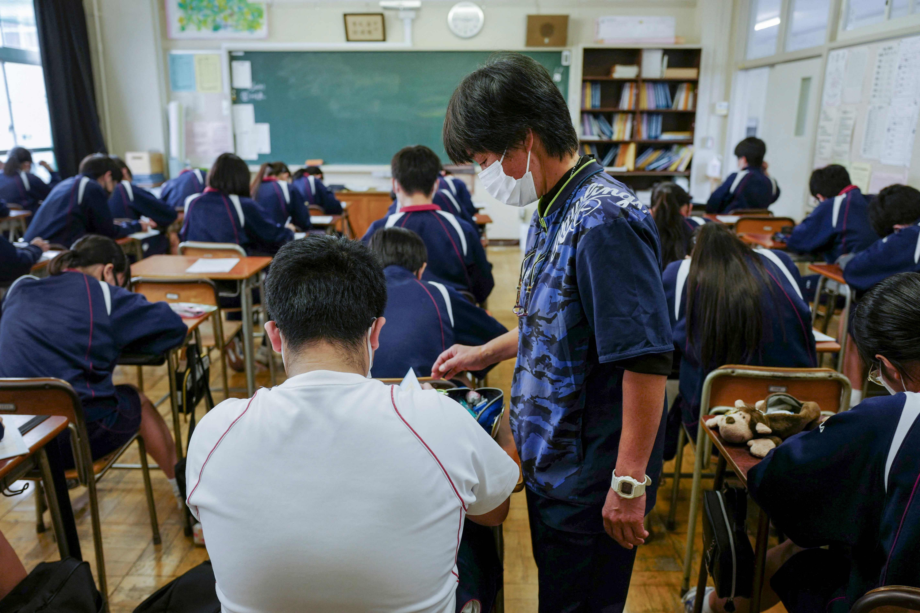 【调查：#日本儿童学习能力显著下降#】据日本《朝日新闻》8月1日报道，日本文部科