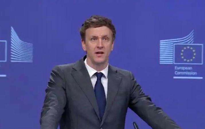 快讯！美国向全球宣布：苹果或将遭受印度380亿美元重罚，引发国际社会强烈关注
 