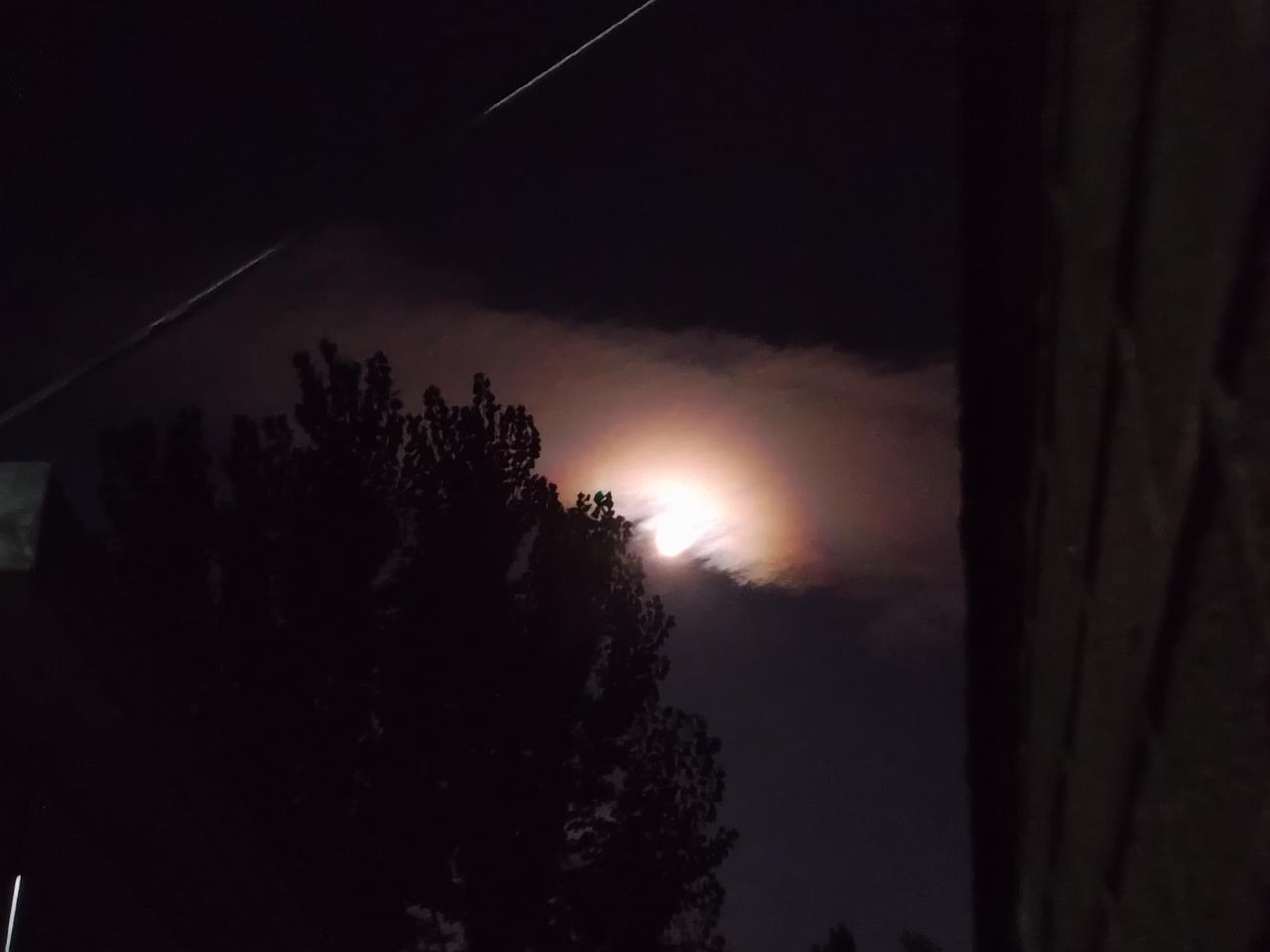 人生就像一场旅行，重要的不是沿途的风景，而是沿途的风景，和看风景的人