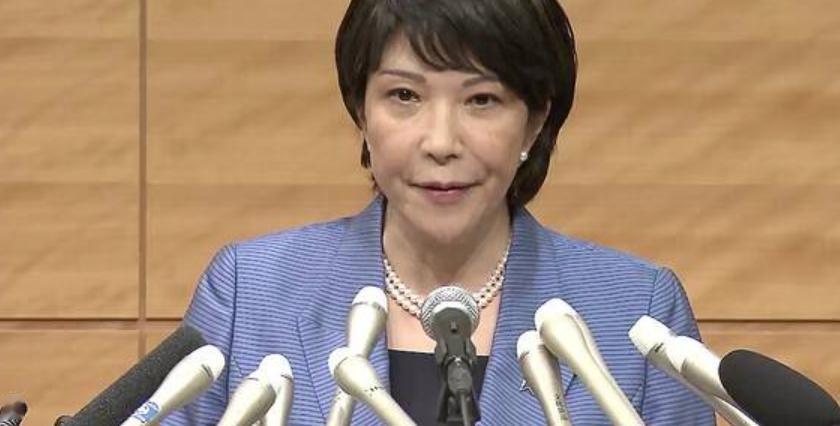 日本都把战争刻在自己脑门上了，为何我国还不对日动武？
 
日本把“战争”俩字刻脑