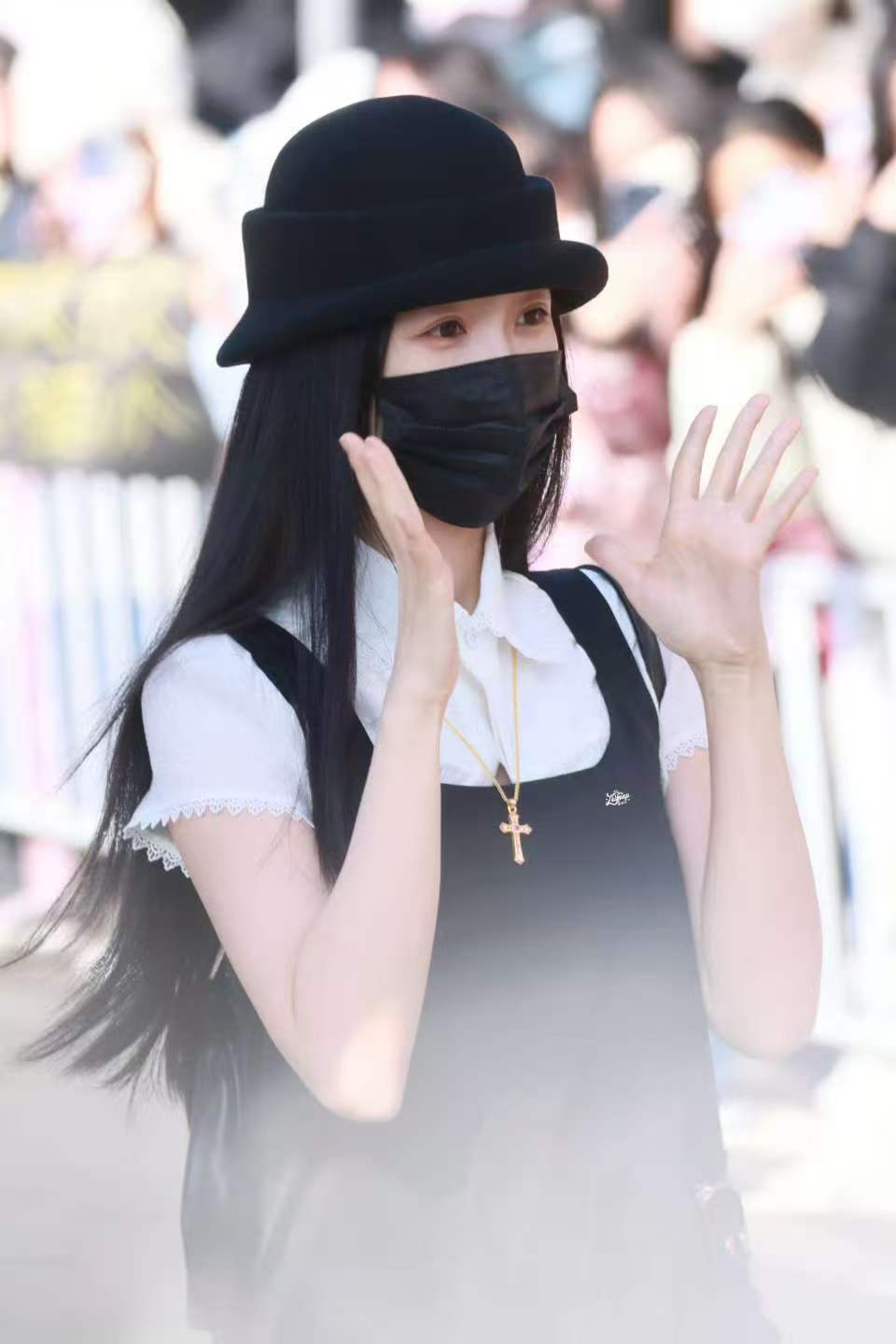 虞书欣连衣裙小公主虞书欣连衣裙look虞书欣连衣裙小公主，好美，真是不错 