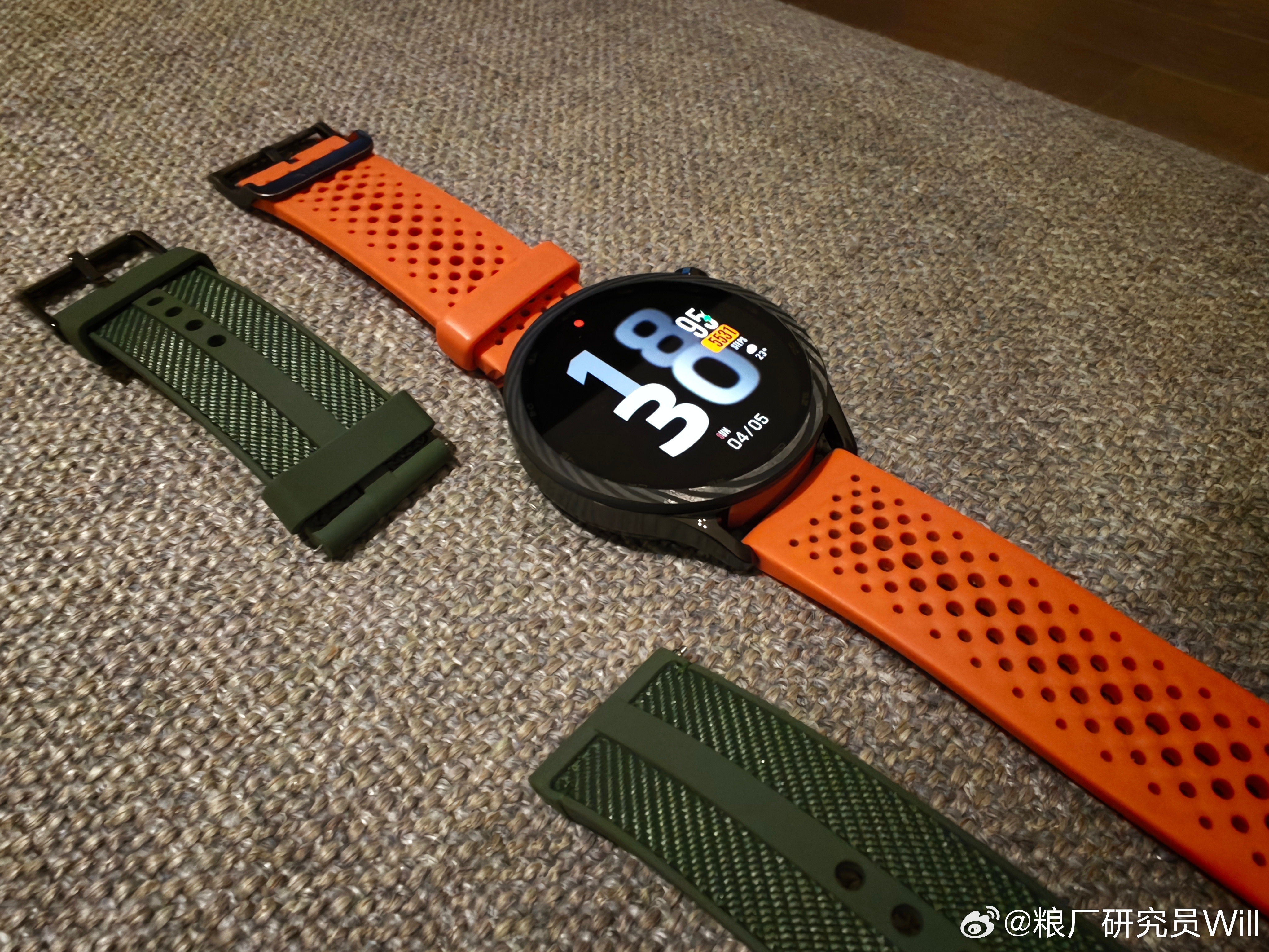 戴了几天新的小米手表S5，整体感觉超出我的预期，比之前的S4 Sport强上不少