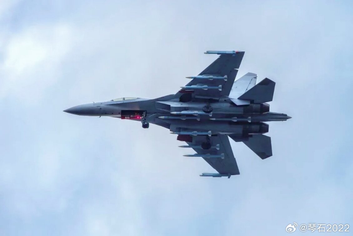 相对于空优模式实际上我更想看J16的野兽攻击模式！中国空中力量烽火问鼎计划中美军