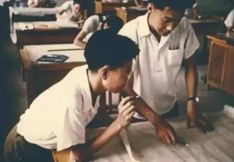 1964年，钱学森研发东风2号导弹时发现射程不够，于是提出加注燃料，结果遭到一小