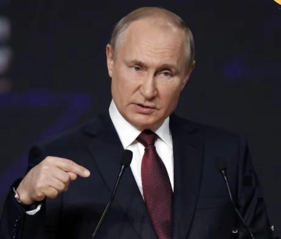 普京发话了：
再攻击俄国商船
乌克兰将无法见到海
俄国商船遭乌军攻击后，俄方警告