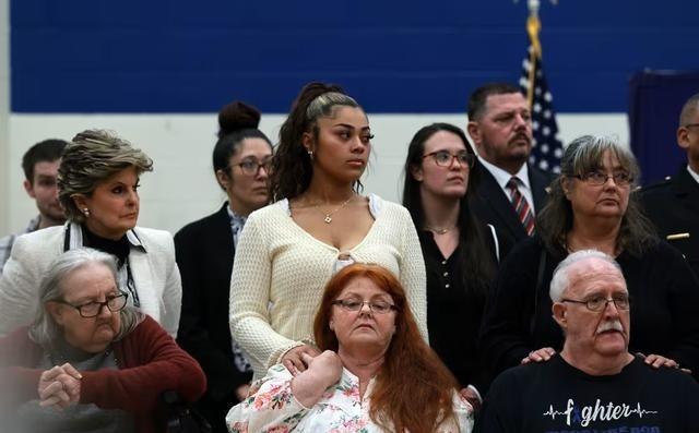 据美国全国广播公司新闻报道，这名在长岛阴影中潜伏了17年的恶魔雷克斯·霍伊尔曼，