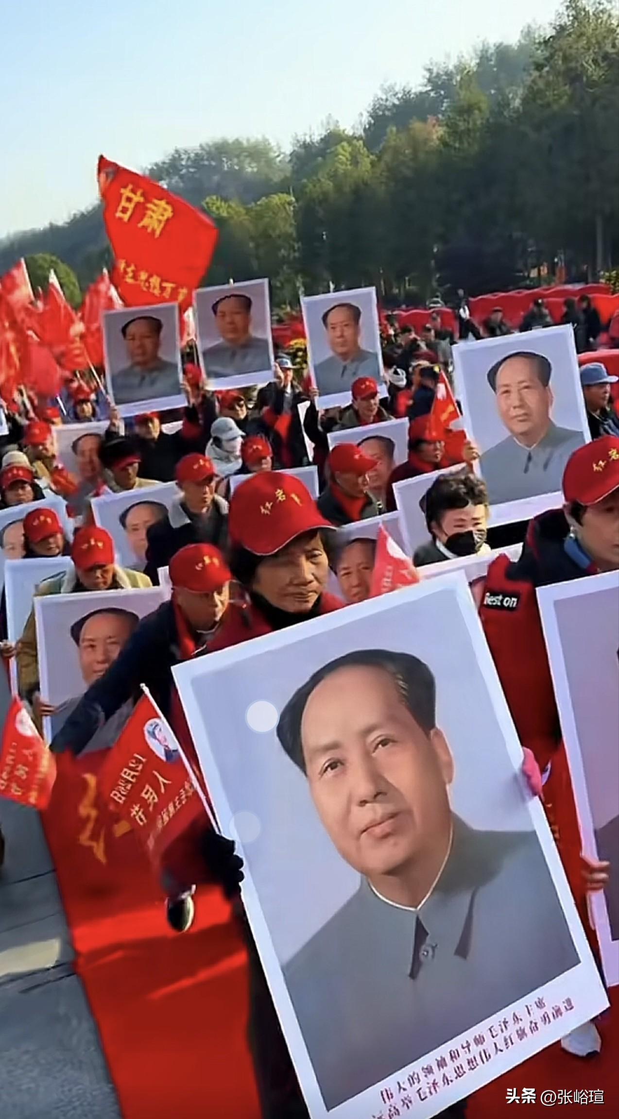 敬仰毛主席，这份发自内心的敬仰与感恩，是亿万百姓共通的真情。百姓常说：吃水不忘挖