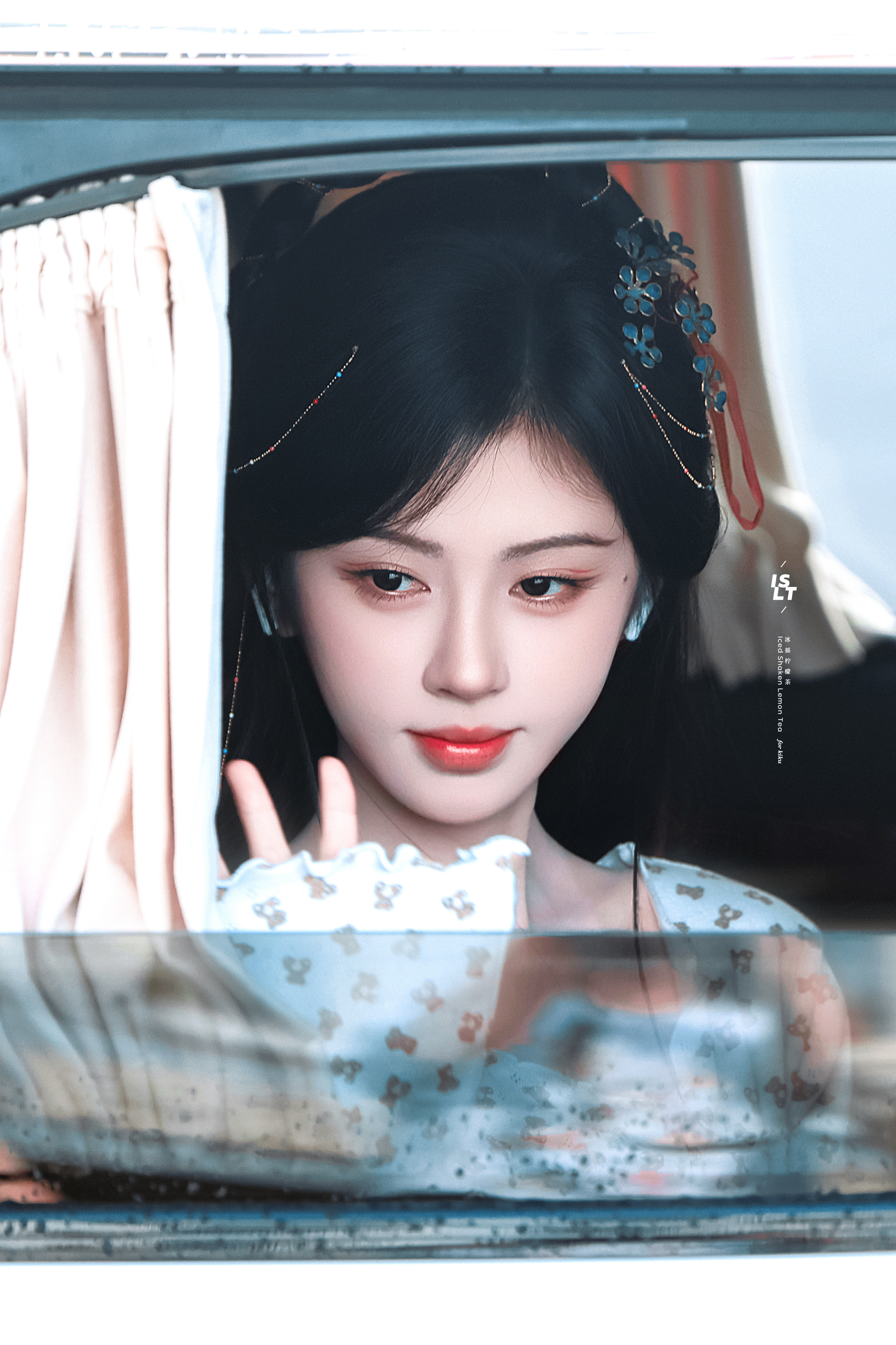 鞠婧祎  宝宝上班咯