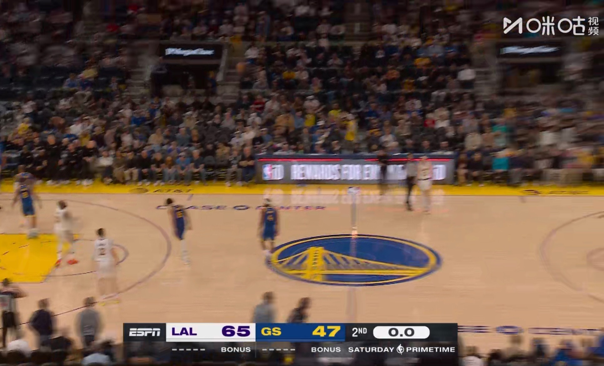 马马虎虎！湖人半场65-47勇士！ 湖人vs勇士