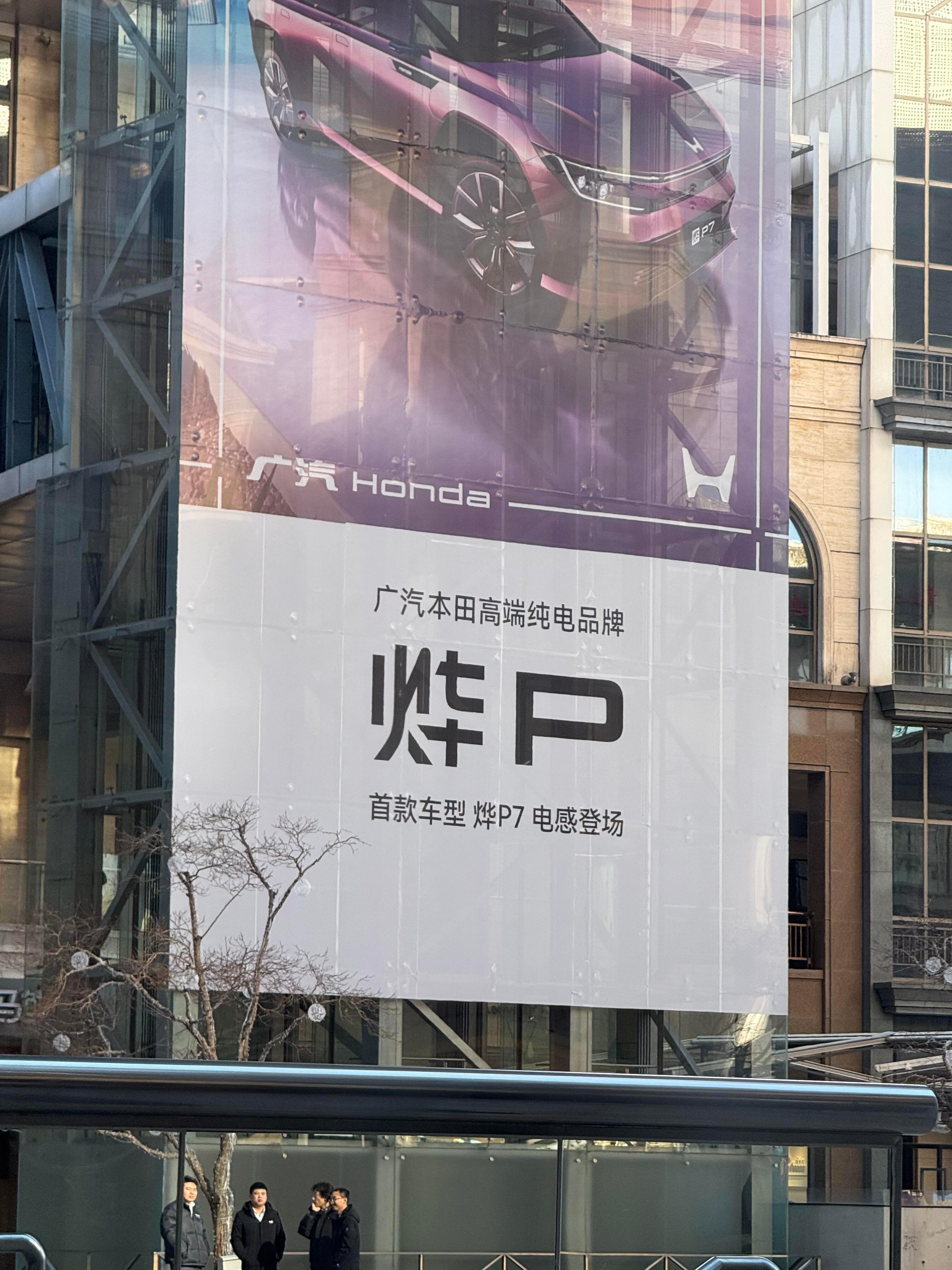 第一眼看成了......吓我一跳   