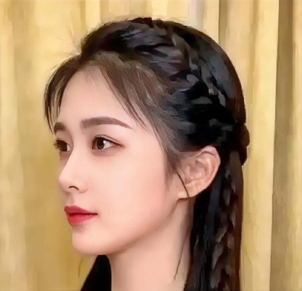 我相信吃亏是福。
村里老范家发生的事，让我们相信吃亏是福。
老范家两个儿媳妇，老
