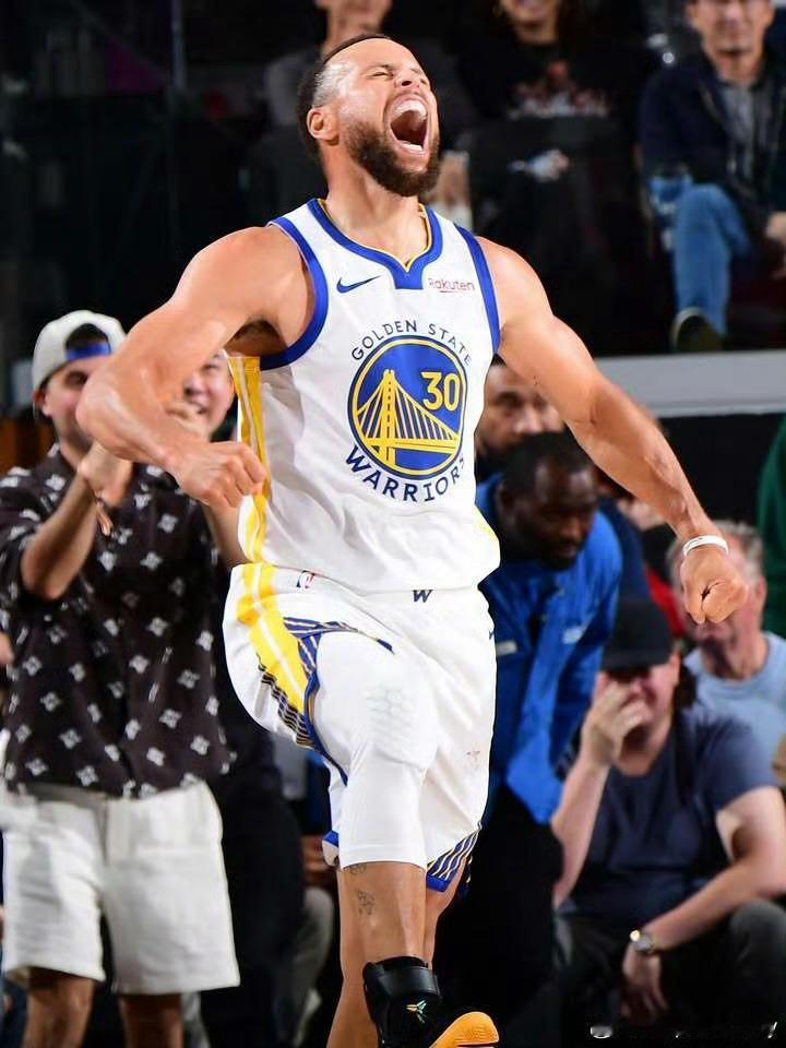 勇士对阵太阳比赛开始，快来为哥哥加油！先干太阳，再斩雷霆，黑八奇迹，舍我其谁！免