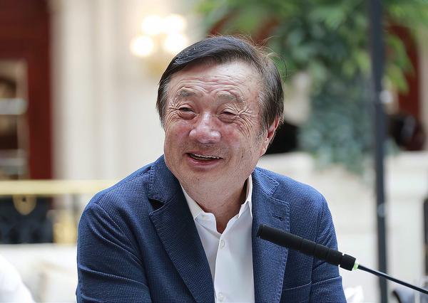 任正非最新金句炸屏！“能摸高就不要去摸低”，点醒千万年轻人，AI布局更震撼！
 