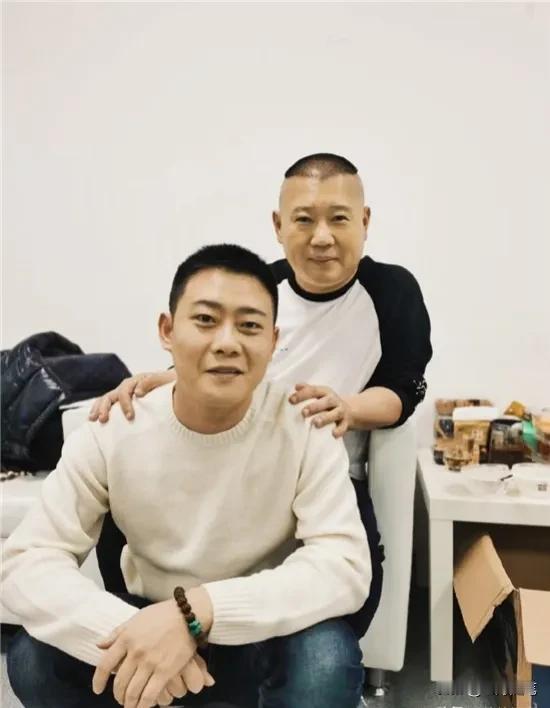 相声演员栾云平说：我师父是真正从苦日子过来的，我说这句话有根据，因为我来德云社是