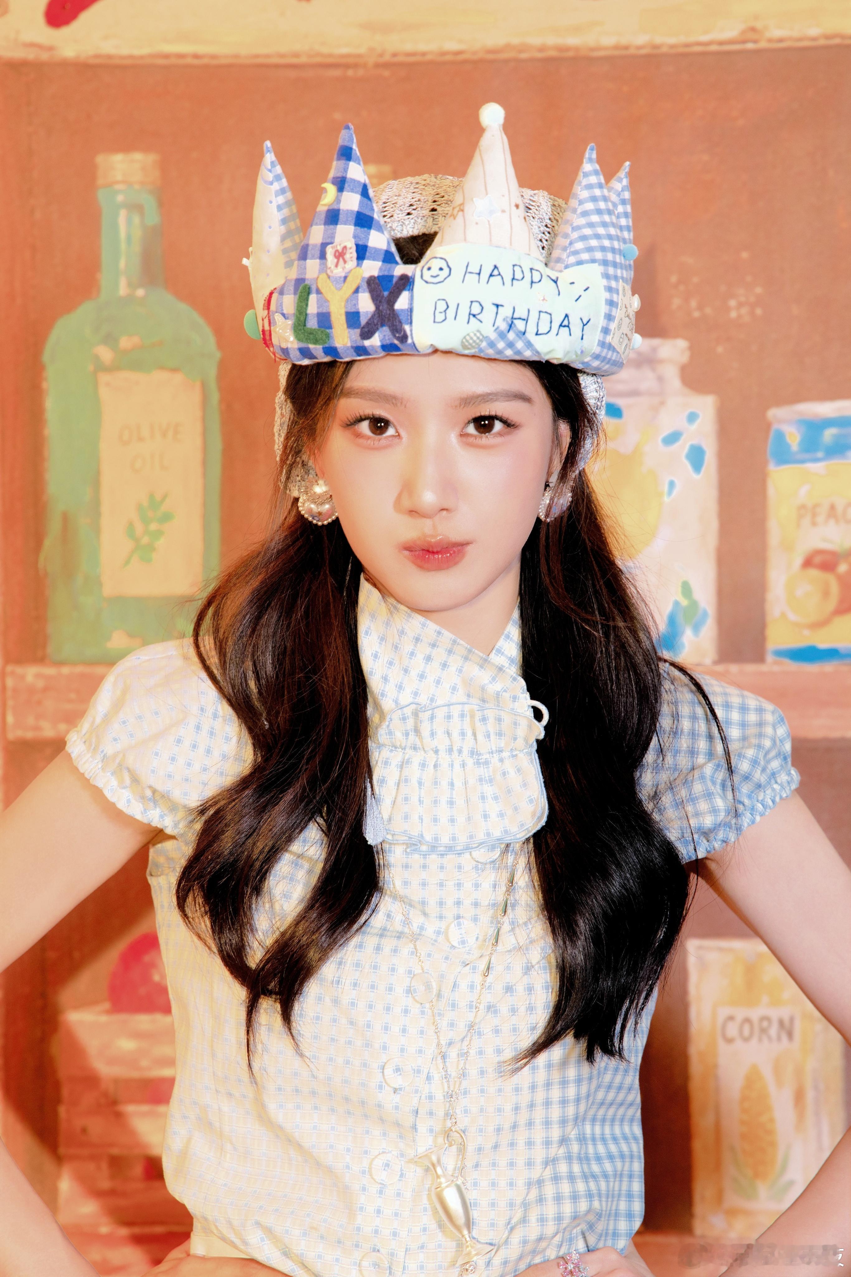生日快乐小宝宝 希望你永远自信明媚 接到好的剧本 ​​​