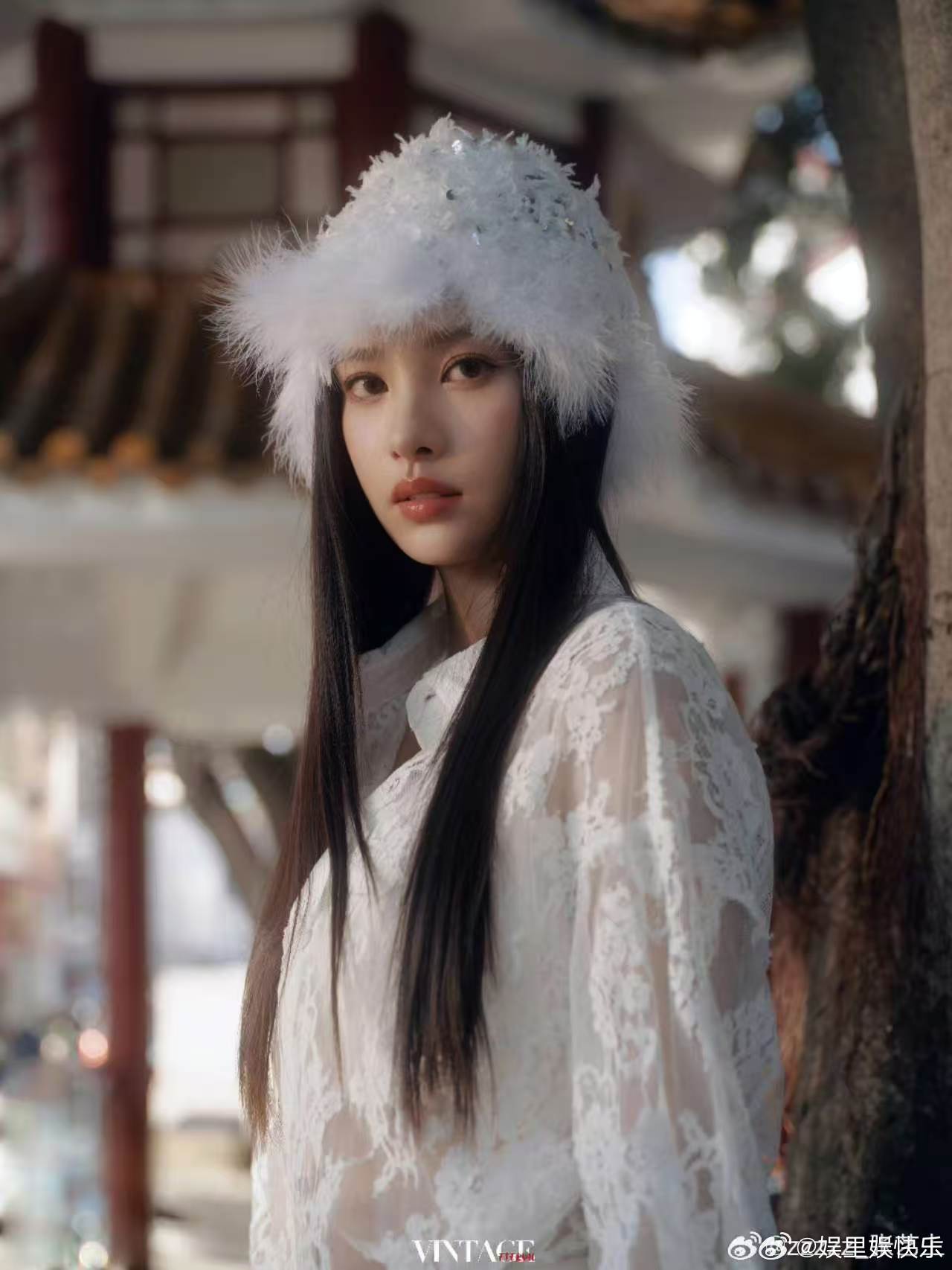 张艺上重生在马栏山当女团张艺上浪姐妆造必有kpop指点 黑长直+白蛋糕裙太懂少女