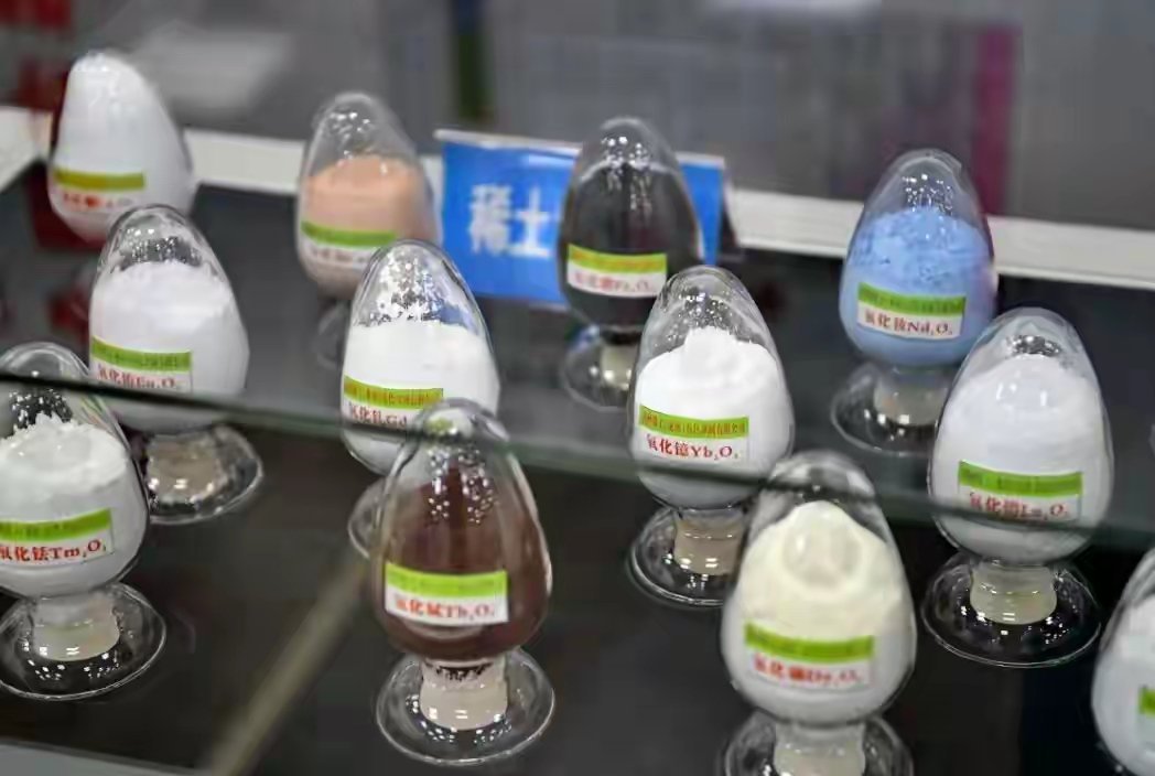 巴西开“技术换资源”条件，希望中国转移稀土冶炼和加工技术。 