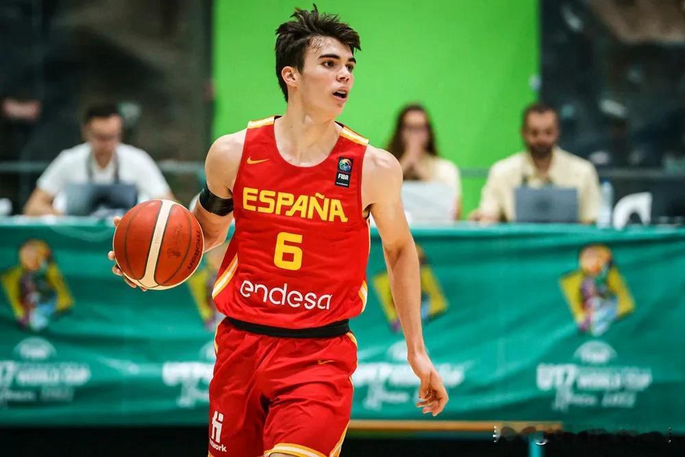 西班牙侧翼Lucas Mari在阿迪达斯欧洲训练营单场9分9助攻7篮板，出生于2