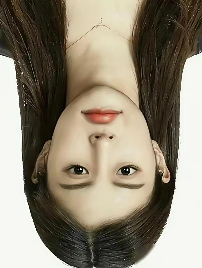 眼见都不能为实了，不信的你就把图倒过来看看！[大金牙]