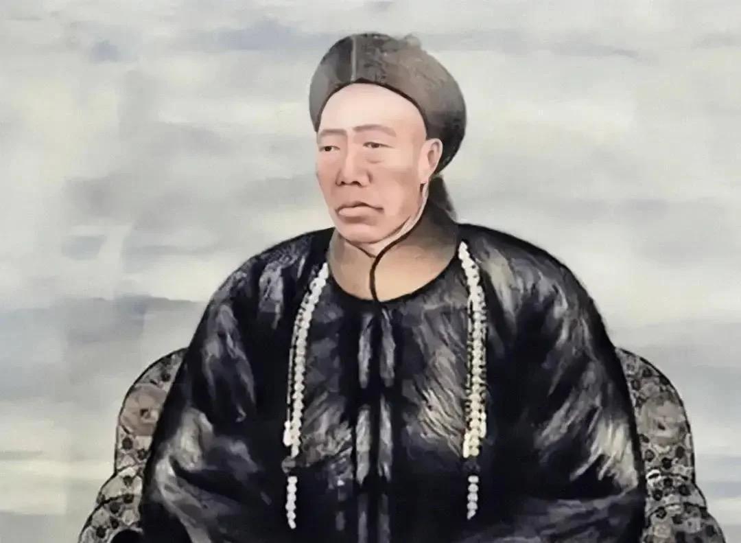 1966年打开李莲英大墓，陪葬品完好无损，棺内却只剩一颗头骨

1966年，北京