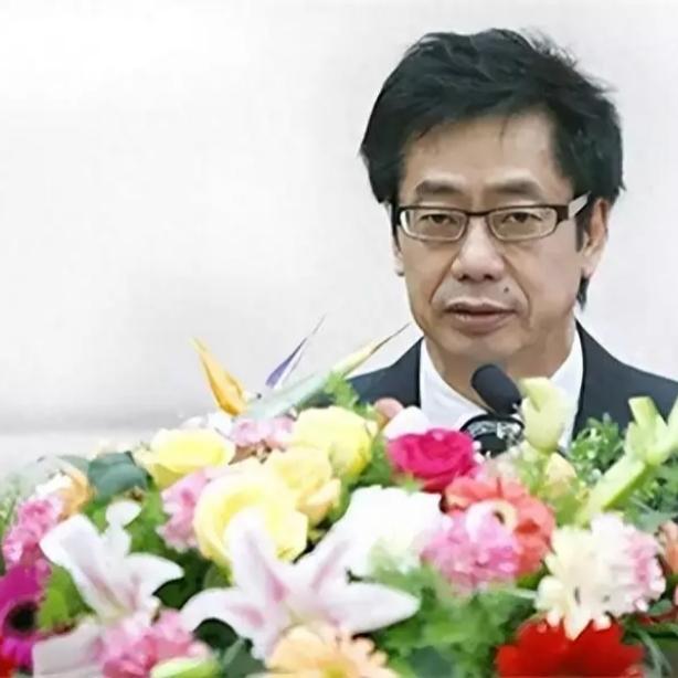 万万没想到，堂堂霍家居然出了逆子！背地里勾结美国走私军火，胆子大到吓人。
 
不