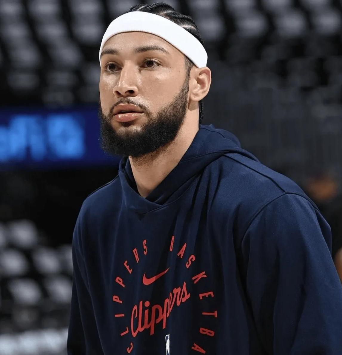 本西蒙斯获得替补席位！多么小众的词！
近日，美媒报道称，昔日NBA球星本西蒙斯因