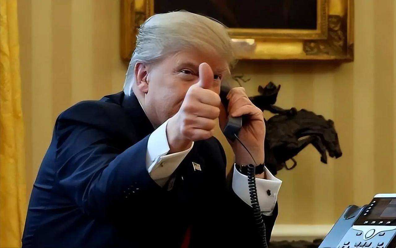 不得不说，特朗普精明得很！表面上说中国好，要和中国搞好关系，还自说自话来访华，暗