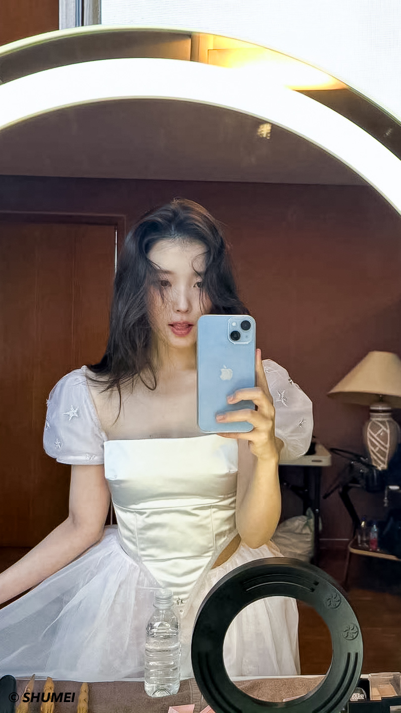 IU[超话]  🌸iu韩国第一女solo 朝花夕拾自修 | IU ​​​