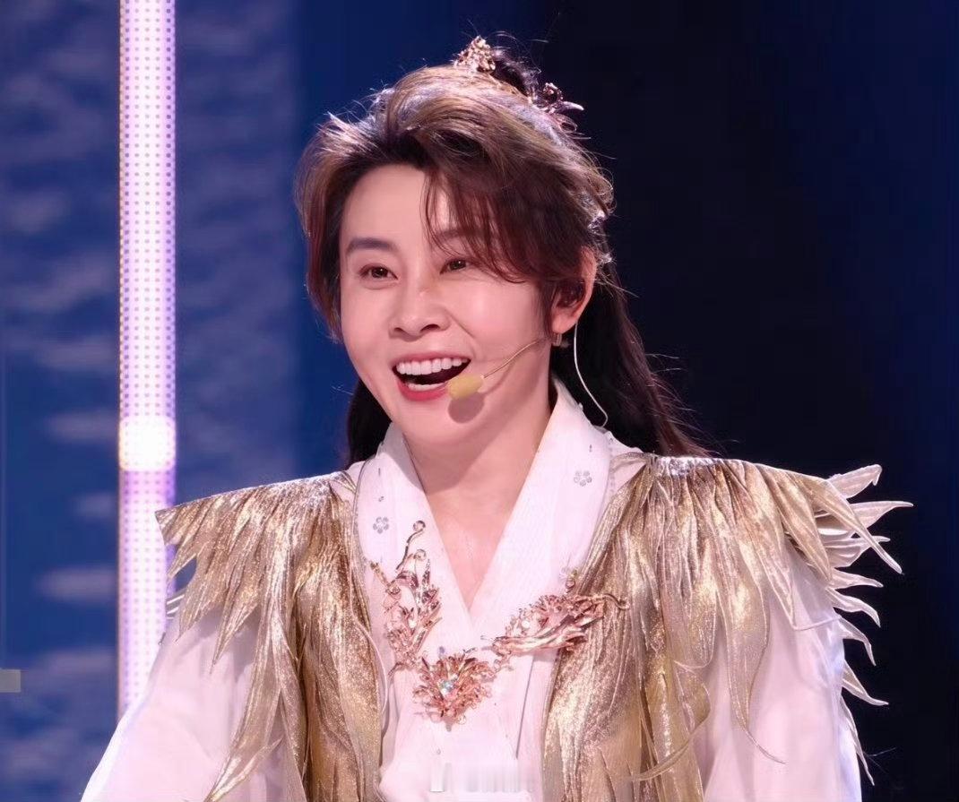 王濛 我们就一个群王濛直言三公全队始终只有一个共同群组，师姐加盟后也没有单独建小