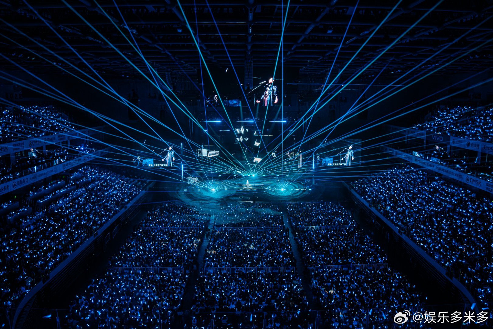 于适成都演唱会官宣于适适诗2026巡回演唱会 唱作人于适实力尽显，合肥场舞台口碑