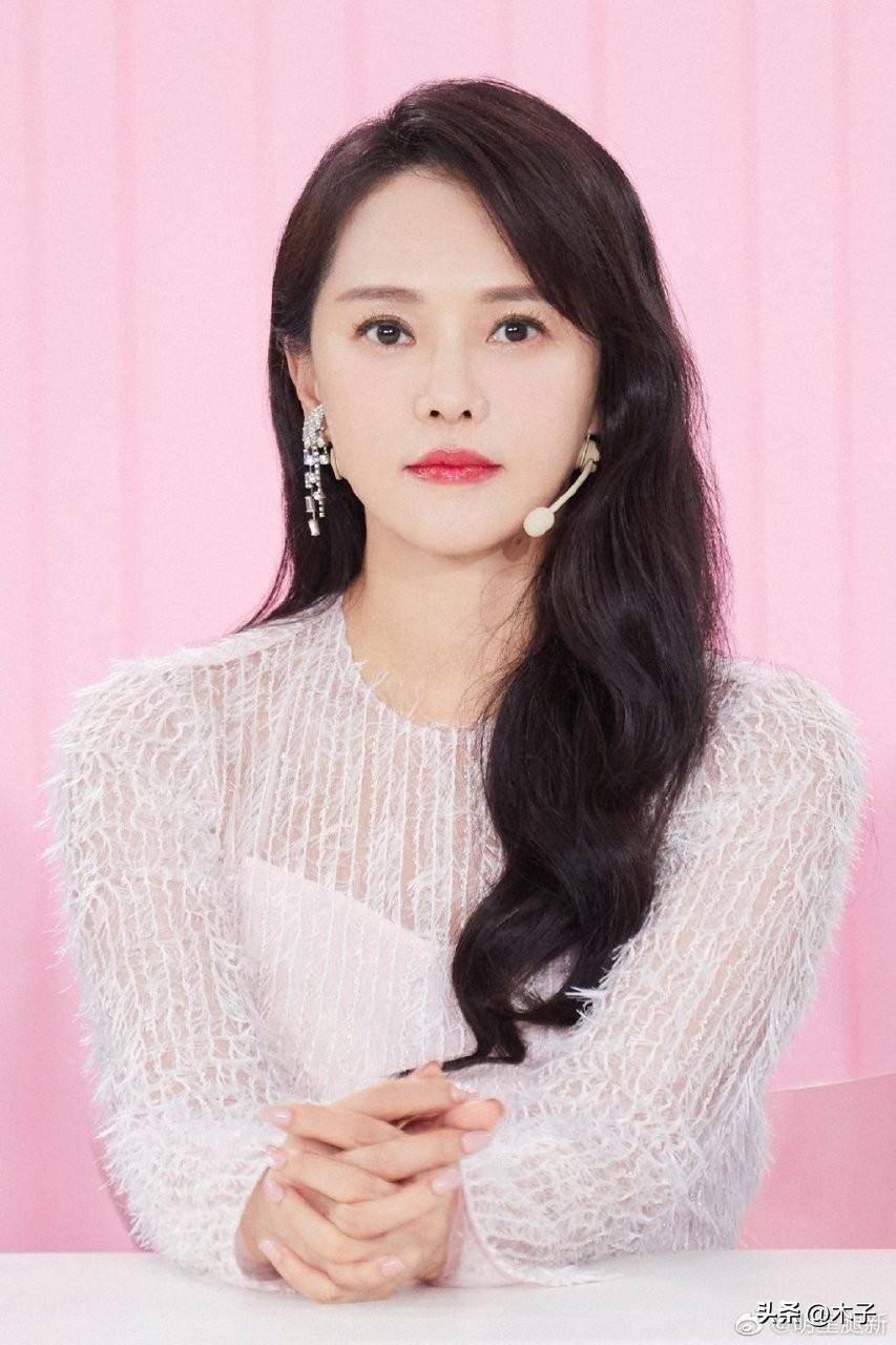 谁能想到，一向被夸冻龄有术、状态满分的伊能静，居然藏着这么一段疯狂的减肥黑历史！