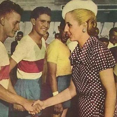 伊娃·庇隆（Eva Perón）于1952年去世，年仅33岁。她那具经甘油防腐处