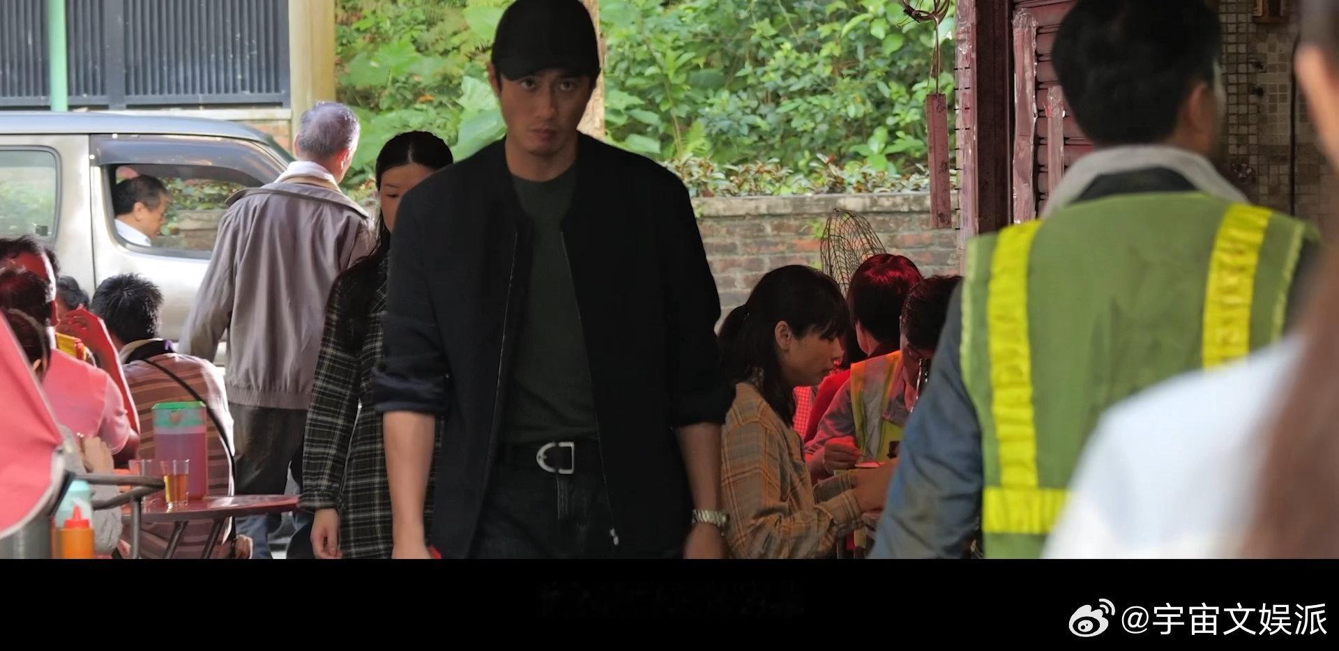 寒战94吴彦祖演反派剁人手指 本来是冲着猎奇噱头来看的，结果被权力博弈的剧情圈粉