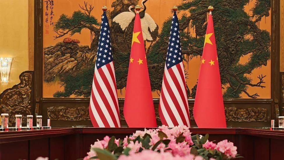 中美关系有了新定位：建设性战略稳定。这不是空话，而是四层递进的安全网：合作唱主角