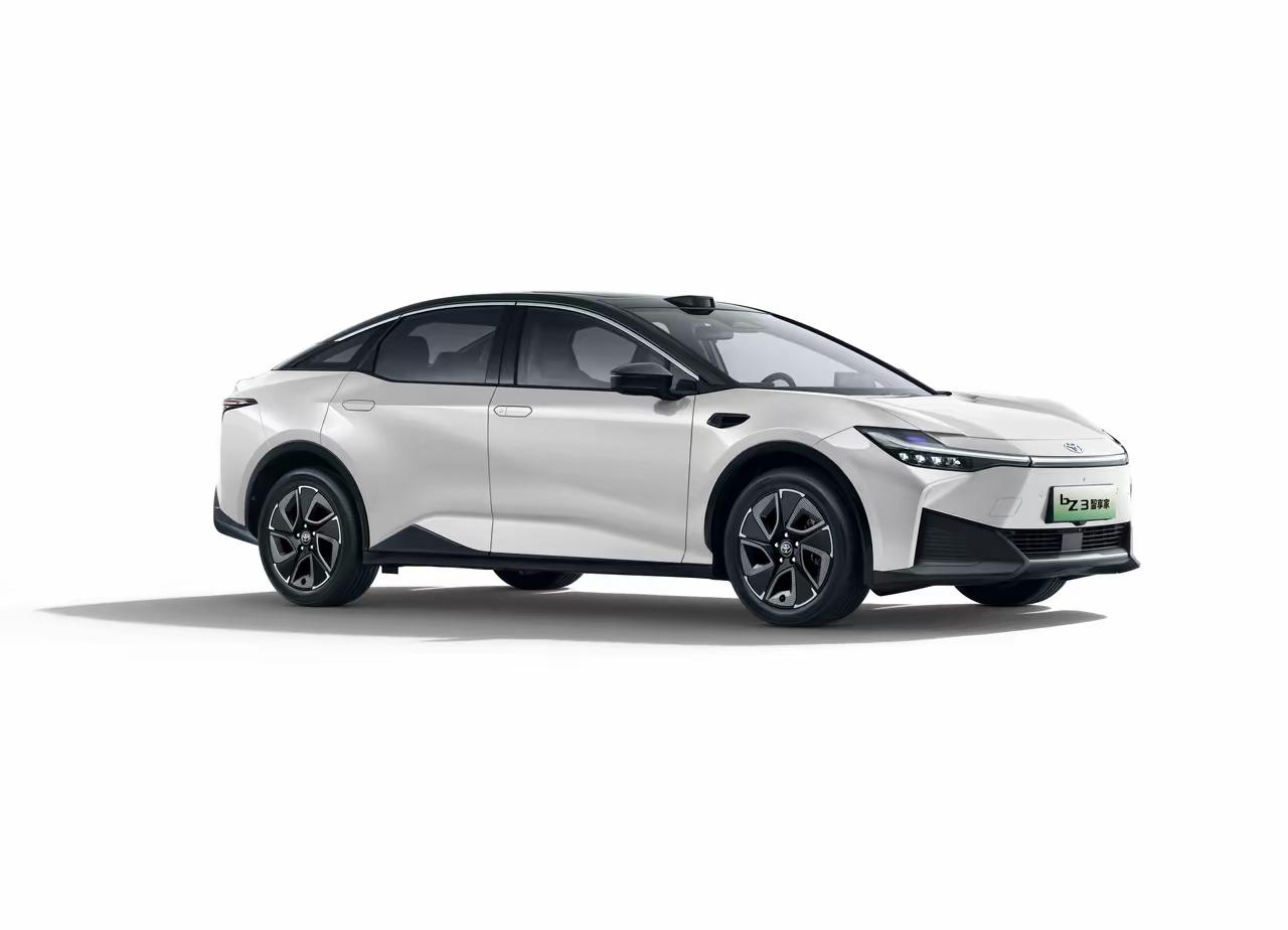 24🌹🌙丰田品质B级纯电家轿9.38万
​一汽丰田bZ3智享家背靠大厂品质，