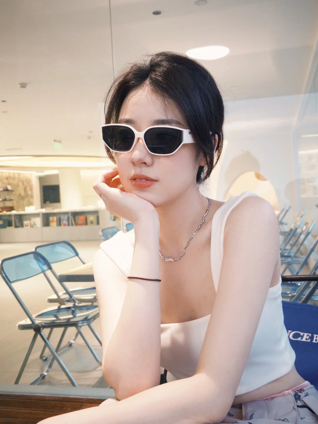 海边ootd ｜墨镜一戴 谁也不爱