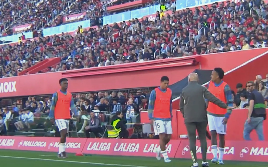 威尼修斯、贝林厄姆、米利唐开始热身中西甲联赛 马略卡vs皇马 halamadri