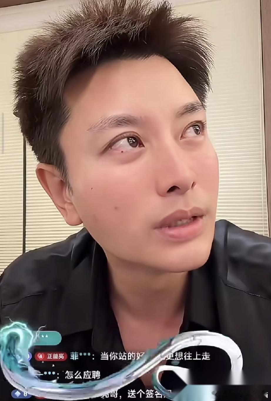 为什么贾乃亮很少拍戏了？ 其实原因很简单 不是他自己不想演了，而是这几年综艺刷脸